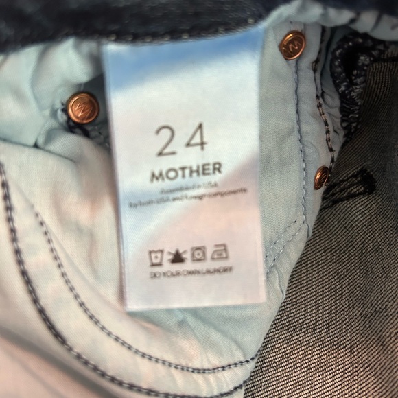Adorable Mother jeans! Excellent used condition.  Size 24. - Picture 5 of 7